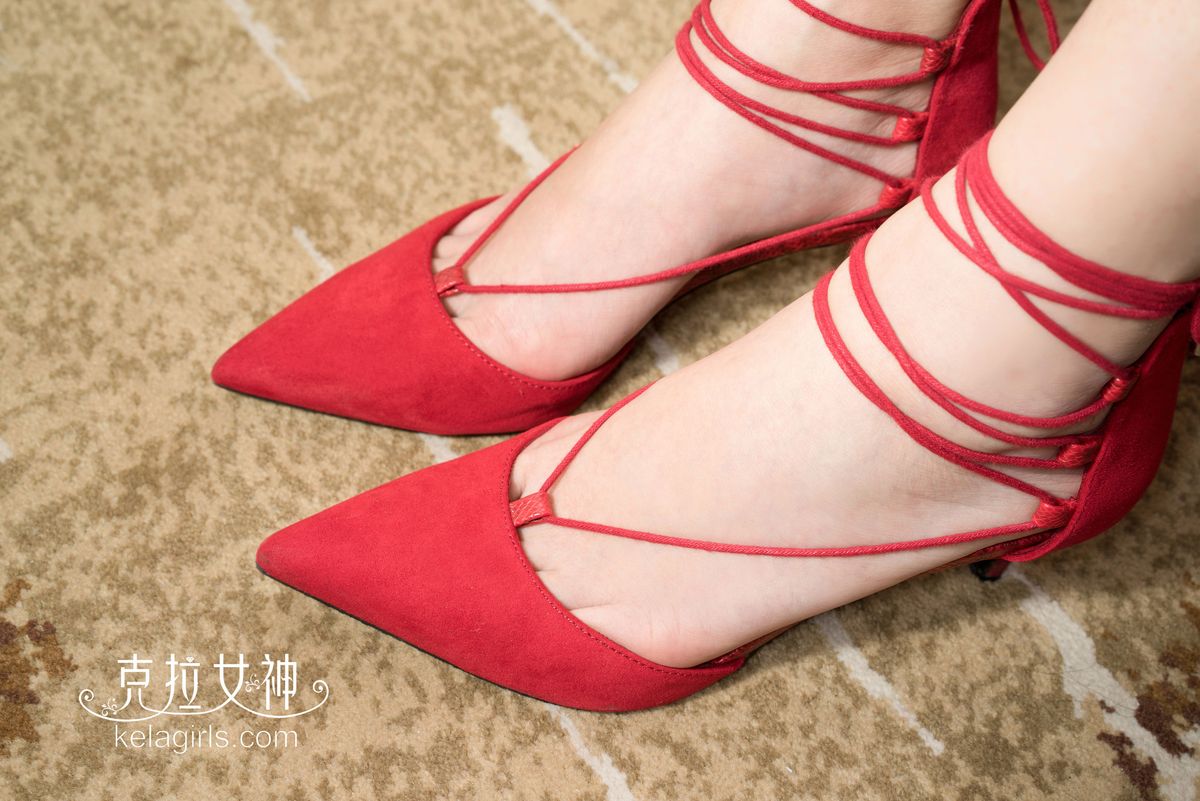 美女模特珊珊素人红绳绕趾素人系列足控福利写真