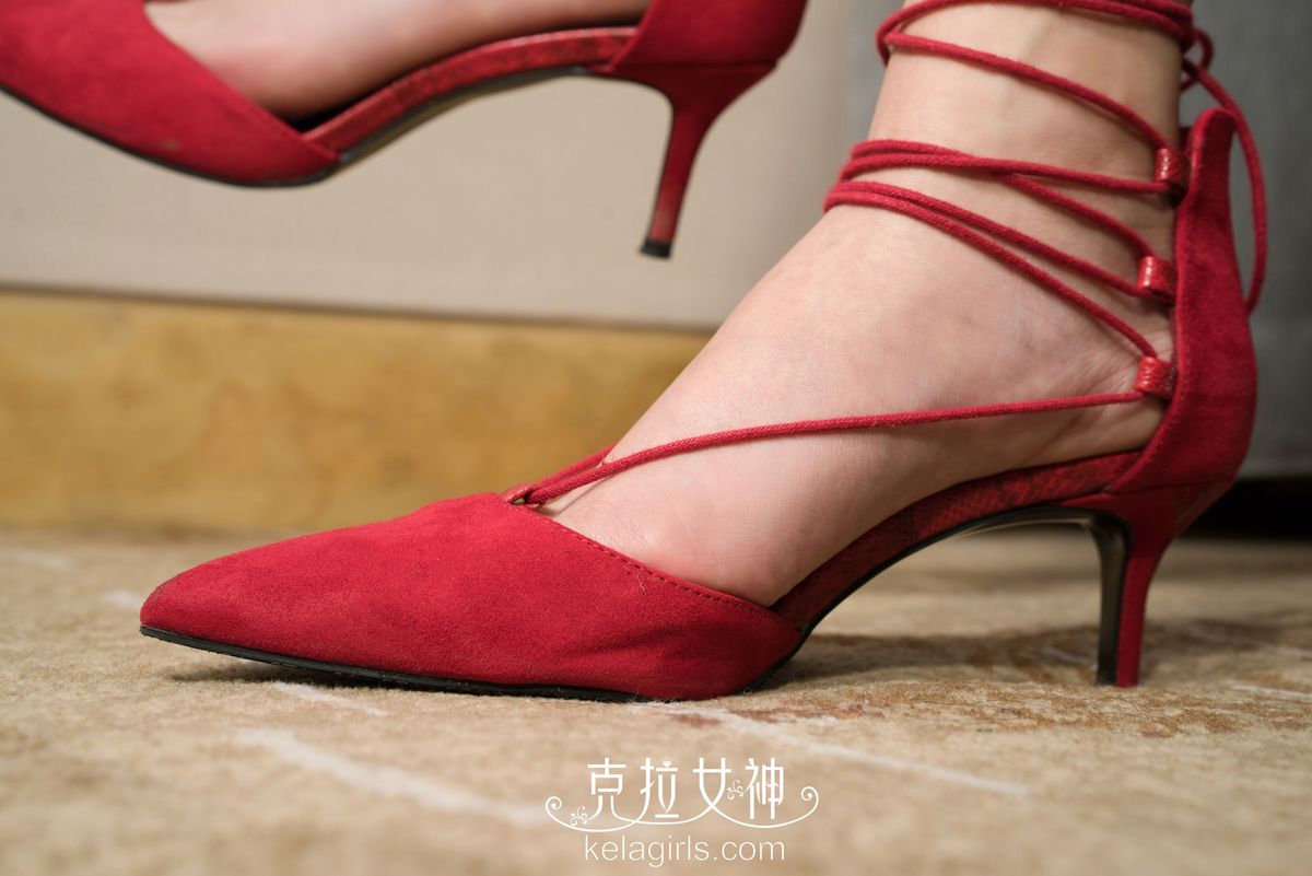 美女模特珊珊素人红绳绕趾素人系列足控福利写真