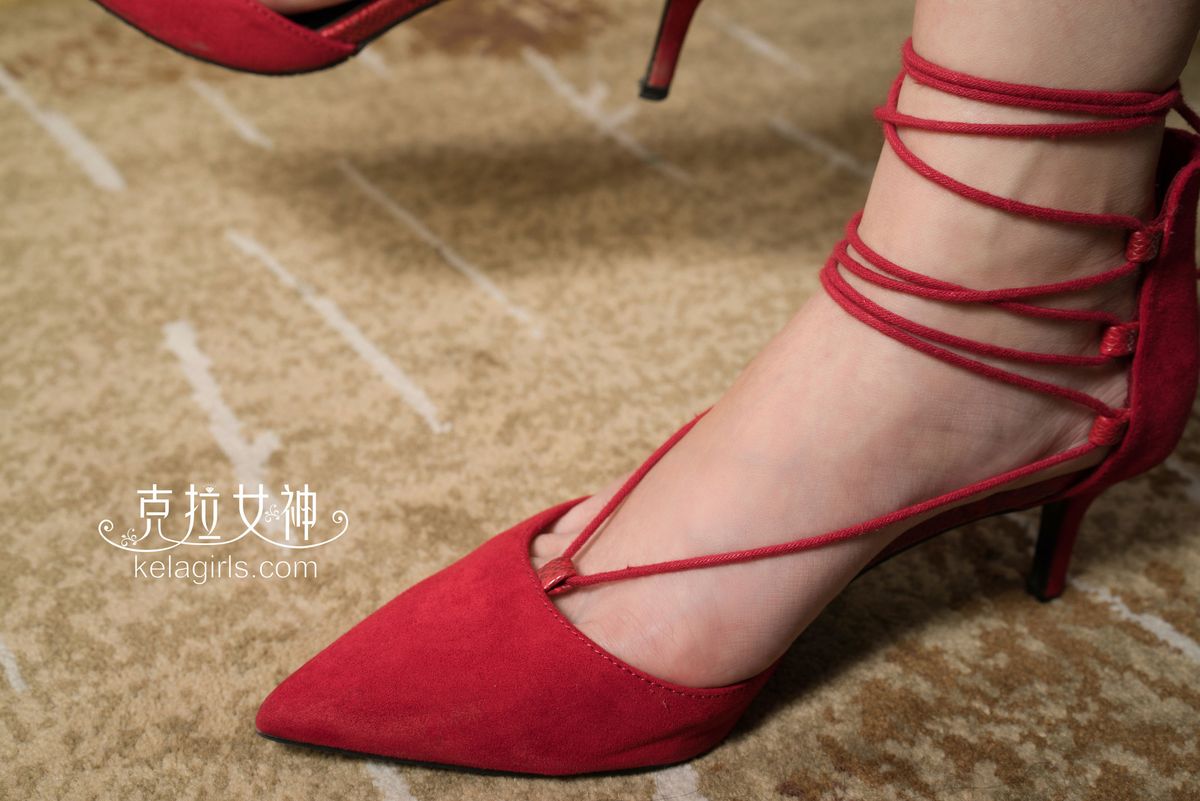 美女模特珊珊素人红绳绕趾素人系列足控福利写真