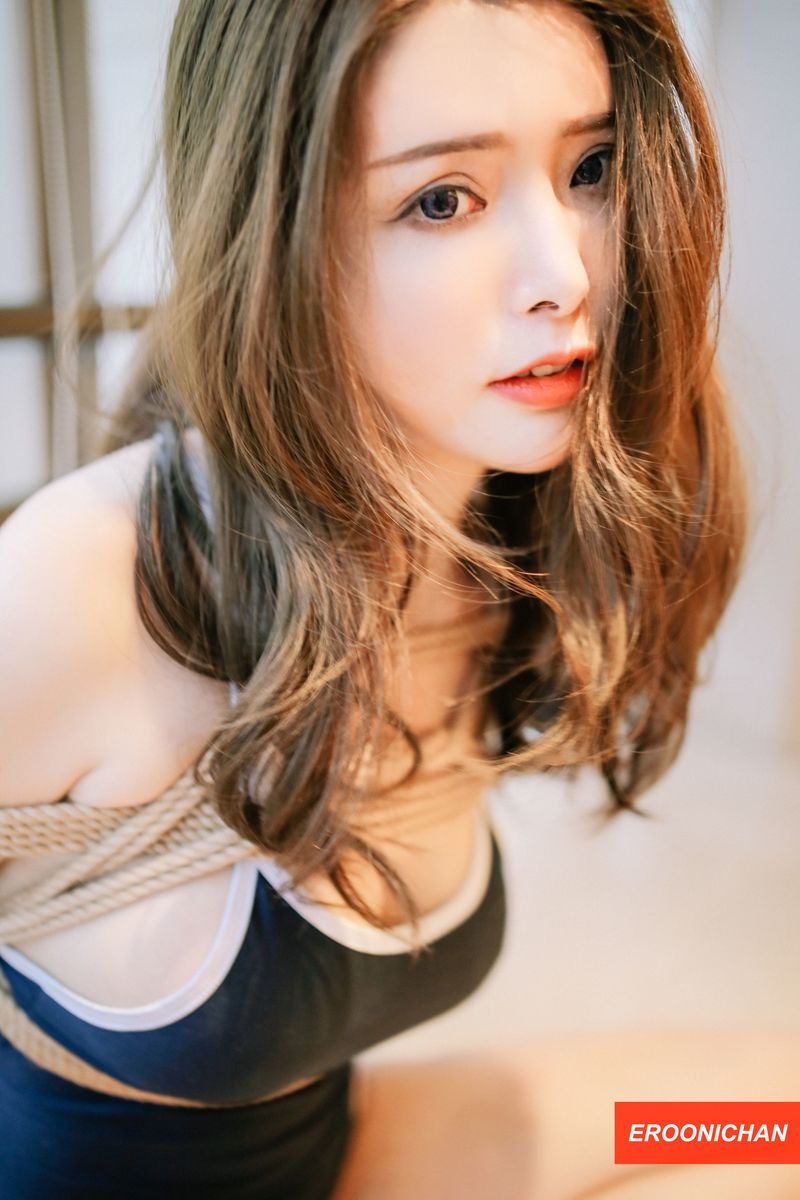 美女模特夏小秋秋秋死库水《WARM》绳艺捆绑写真