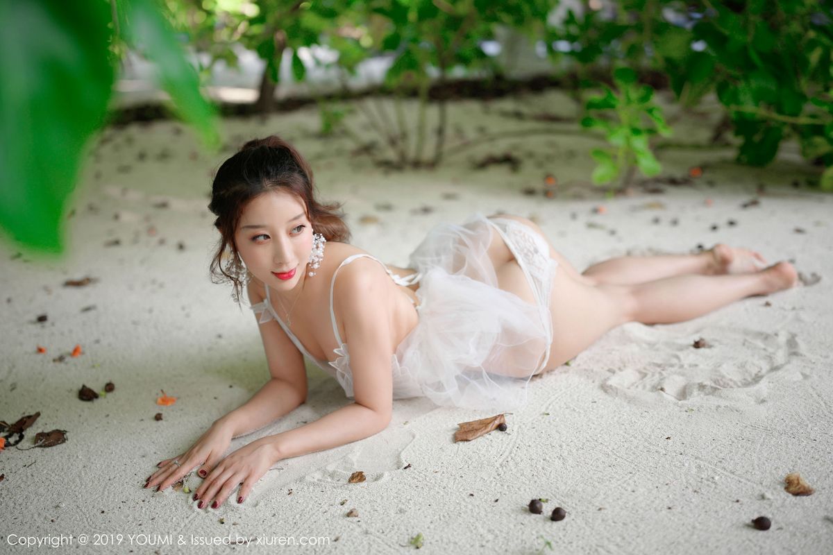 美女模特筱慧沙滩透视薄纱内衣系列马尔代夫旅拍