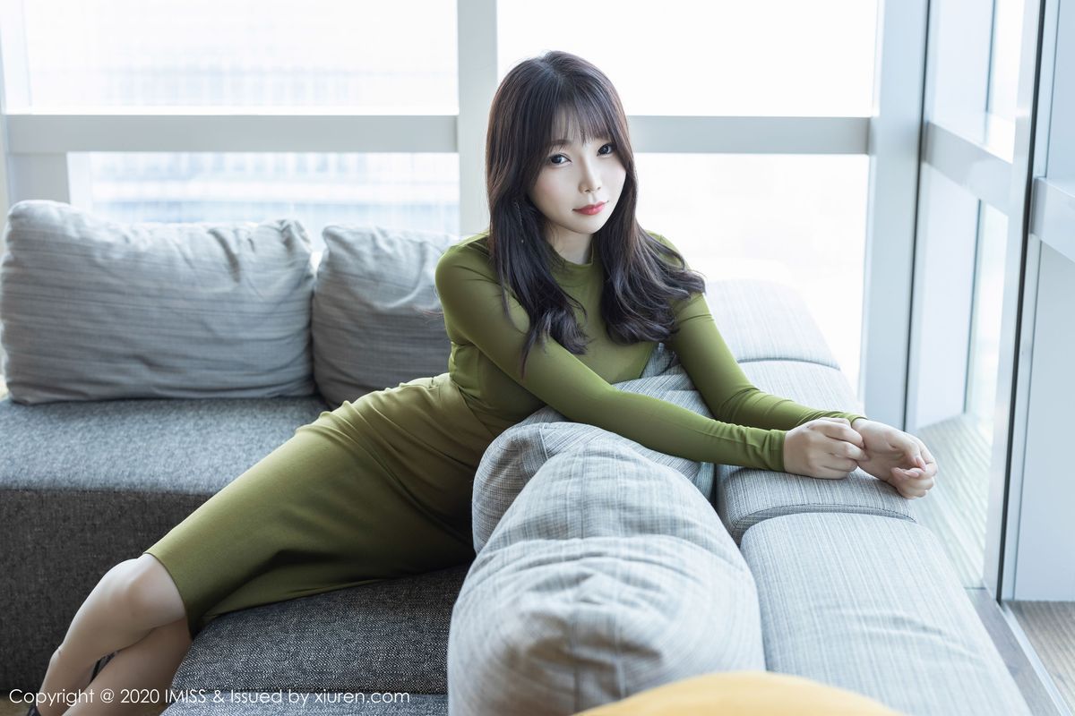 性感女神芝芝Booty镂空内衣与朦胧丝袜系列诱人写真