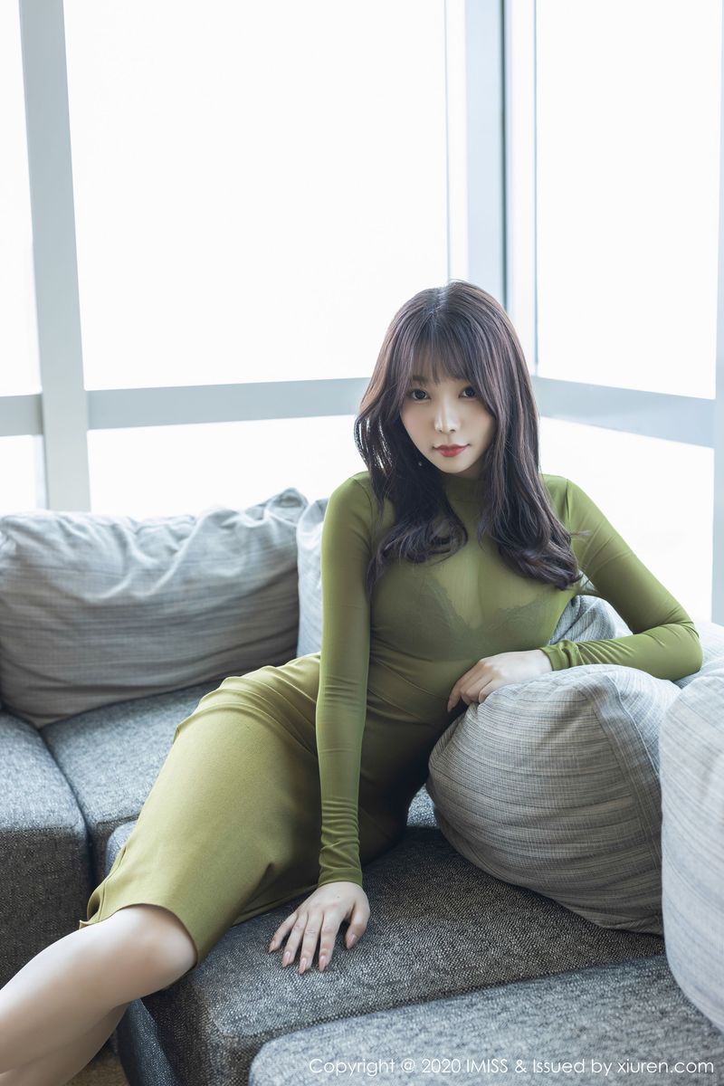 性感女神芝芝Booty镂空内衣与朦胧丝袜系列诱人写真
