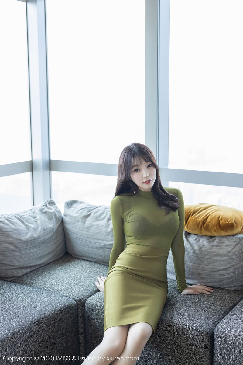 性感女神芝芝Booty镂空内衣与朦胧丝袜系列诱人写真