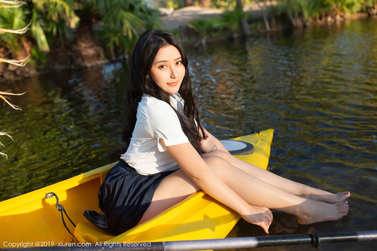 性感女神Manuela玛鲁娜室外皮划艇系列美国旅拍