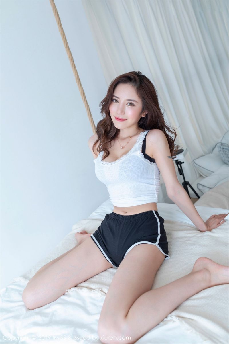 美女模特陈思琪Art凹凸身段性感惹火私房写真