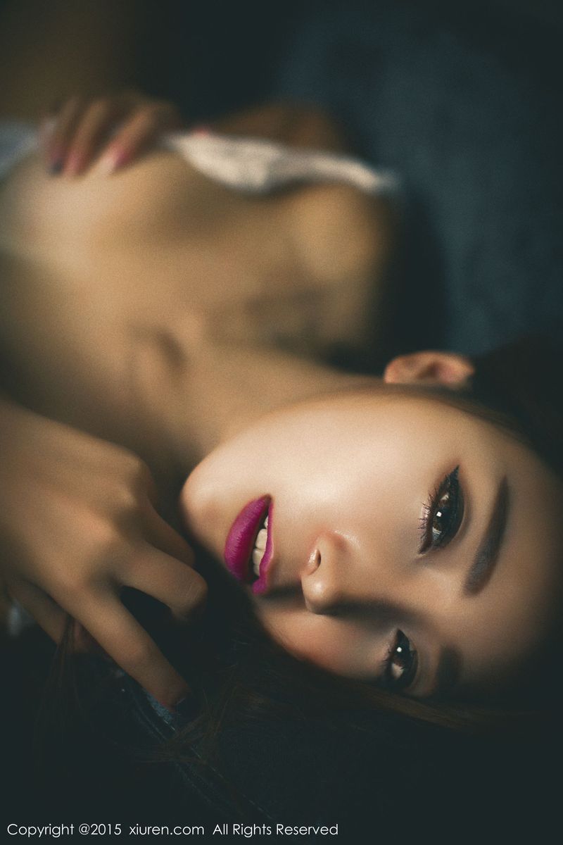 美女模特黄歆苑Chobits水果女孩的诱惑系列写真