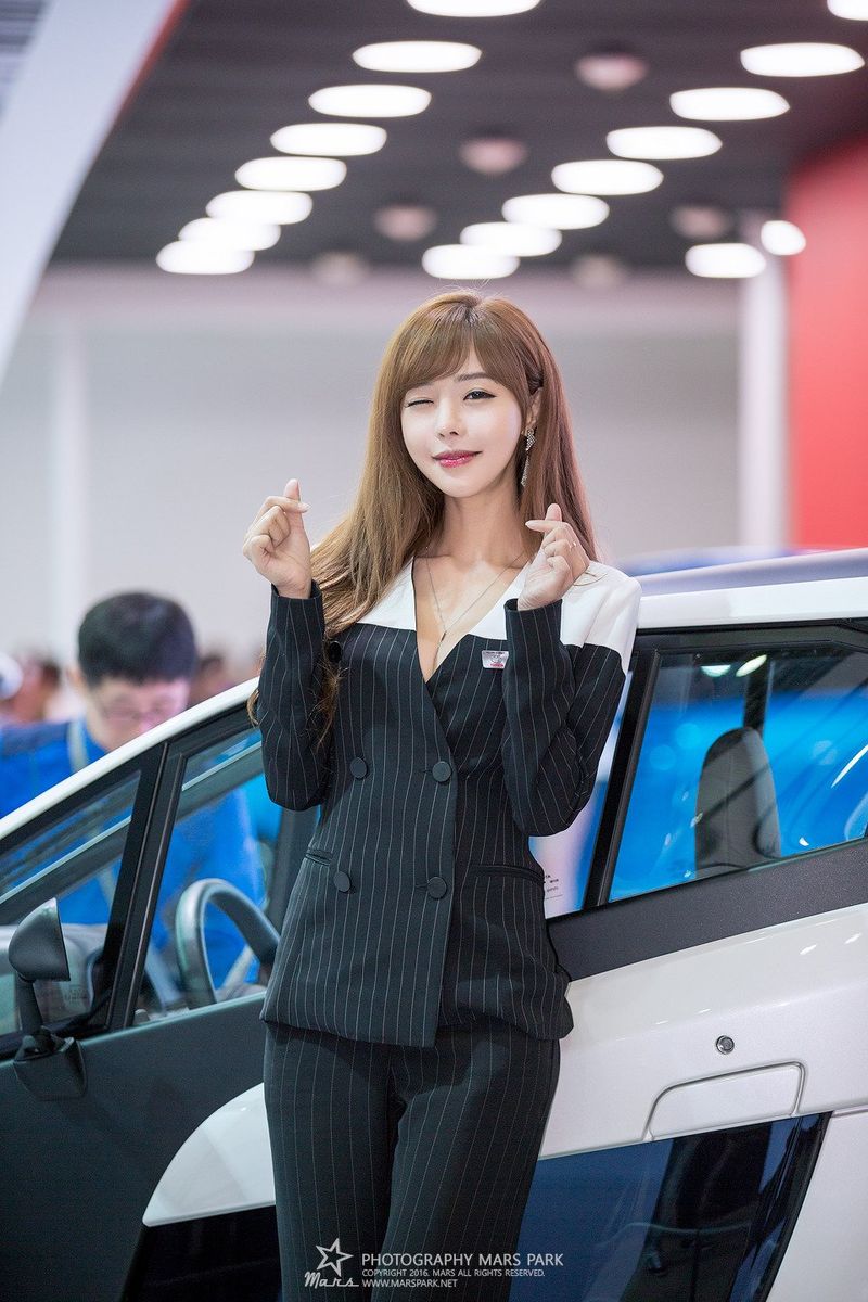 韩国性感车模徐珍儿bunny高挑身材高清车展写真