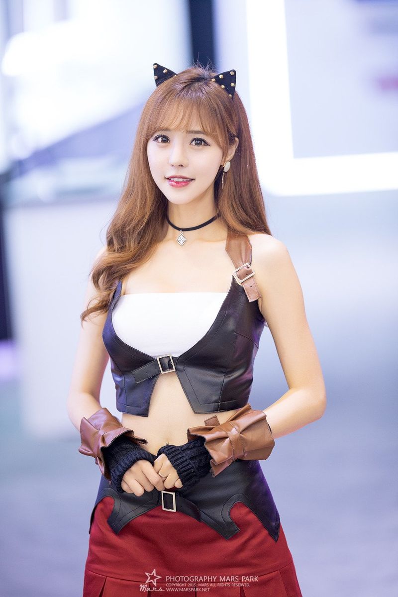韩国可人儿徐珍儿bunny露脐红色小短裙ShowGirl活动美图