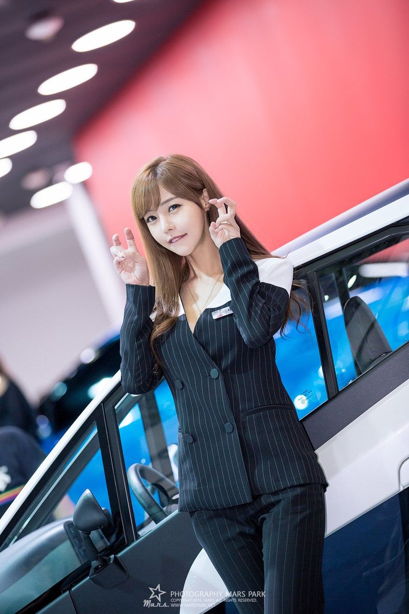 韩国性感车模徐珍儿bunny高挑身材高清车展写真