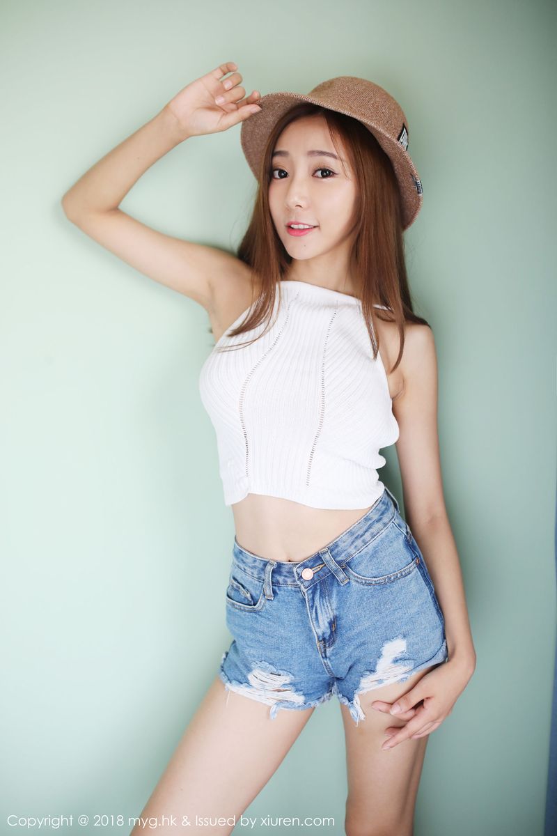 清新嫩模王馨瑶yanni草帽少女+OL系列写真