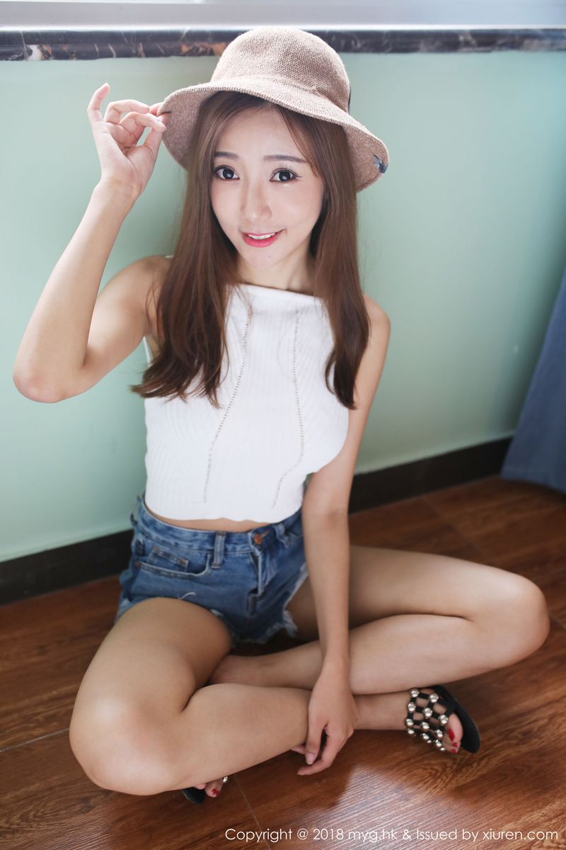 清新嫩模王馨瑶yanni草帽少女+OL系列写真