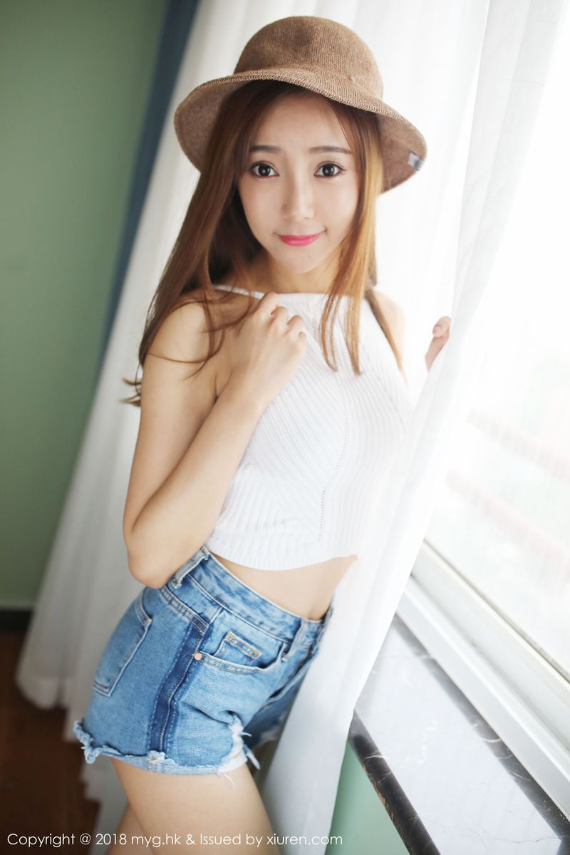 清新嫩模王馨瑶yanni草帽少女+OL系列写真