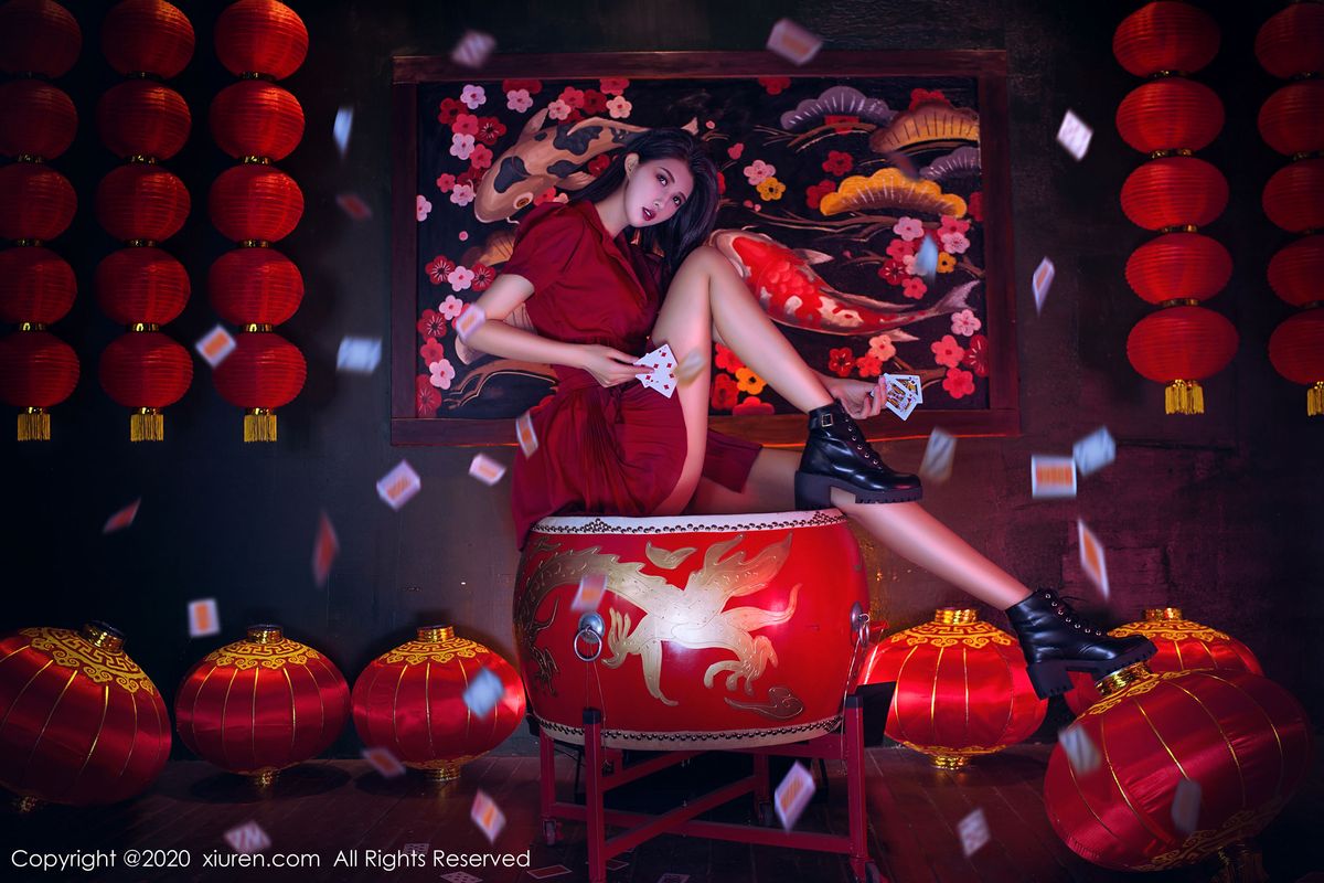 性感女神葛征Model修长美腿浴室束身福利写真