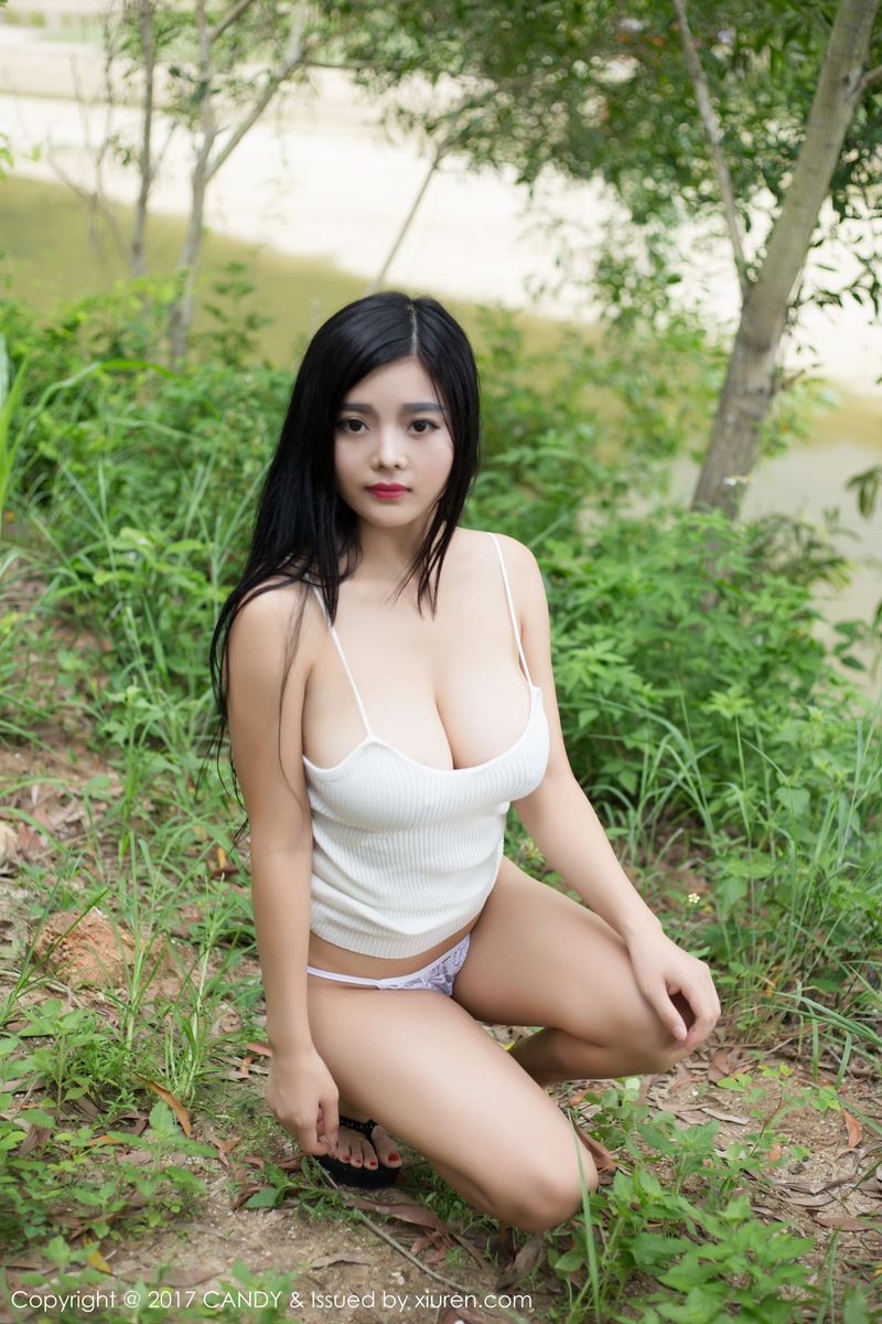混血新人林美惠子Mieko外景海边&车内拍摄写真