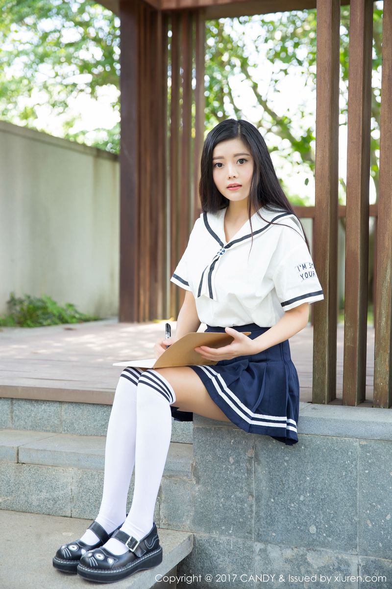 美女模特林美惠子Mieko学生装校服主题清新写真