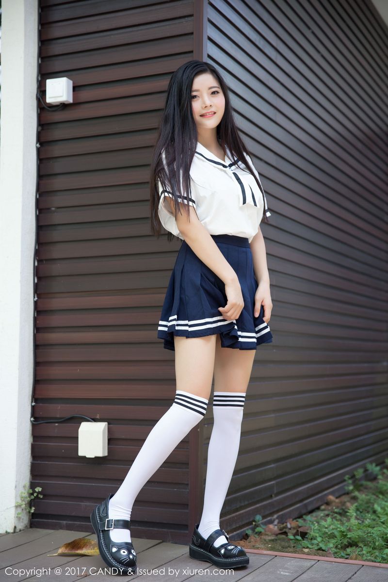 美女模特林美惠子Mieko学生装校服主题清新写真