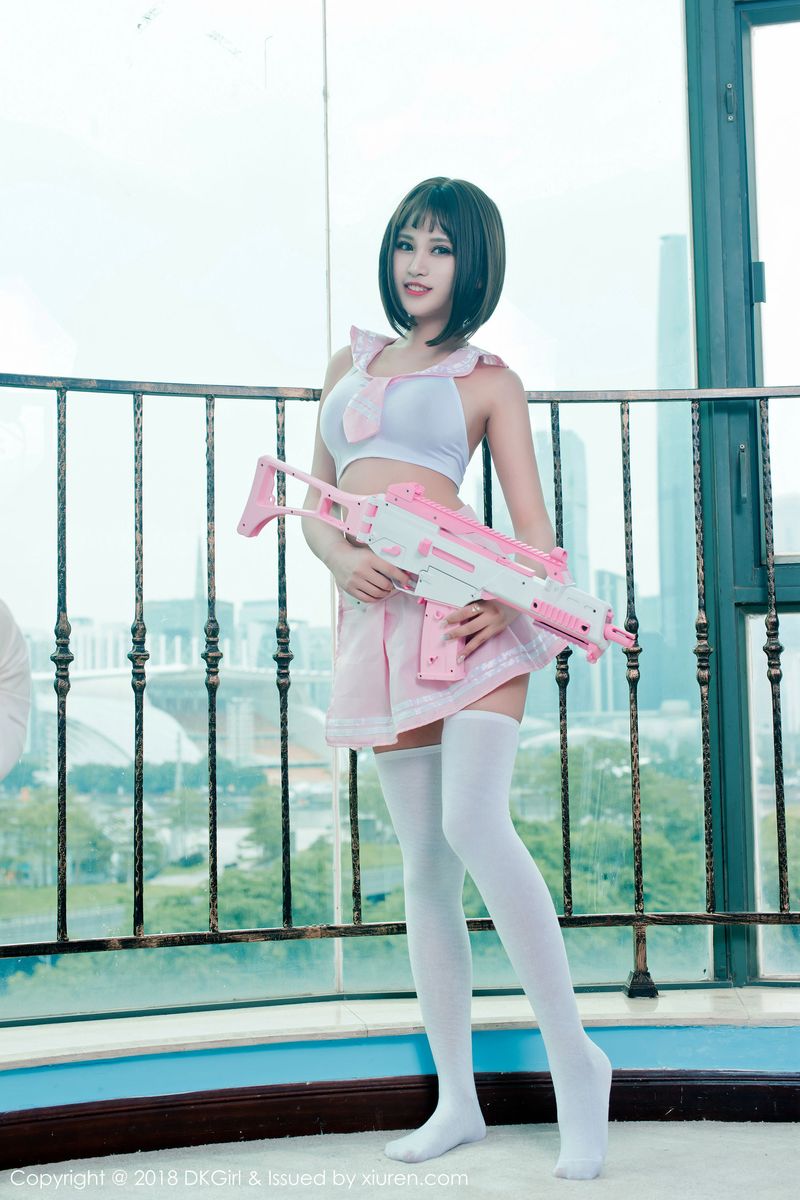 性感模特萌宝儿BoA巨乳童颜演绎最萌武装写真集