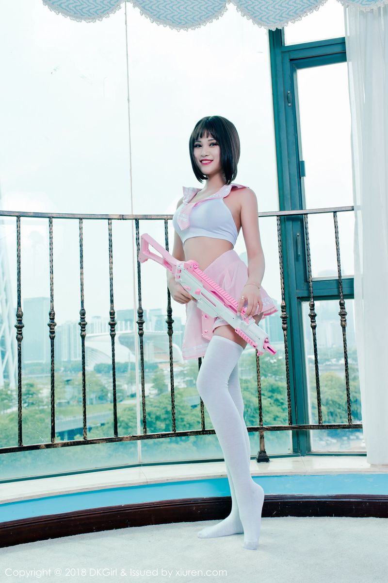 性感模特萌宝儿BoA巨乳童颜演绎最萌武装写真集