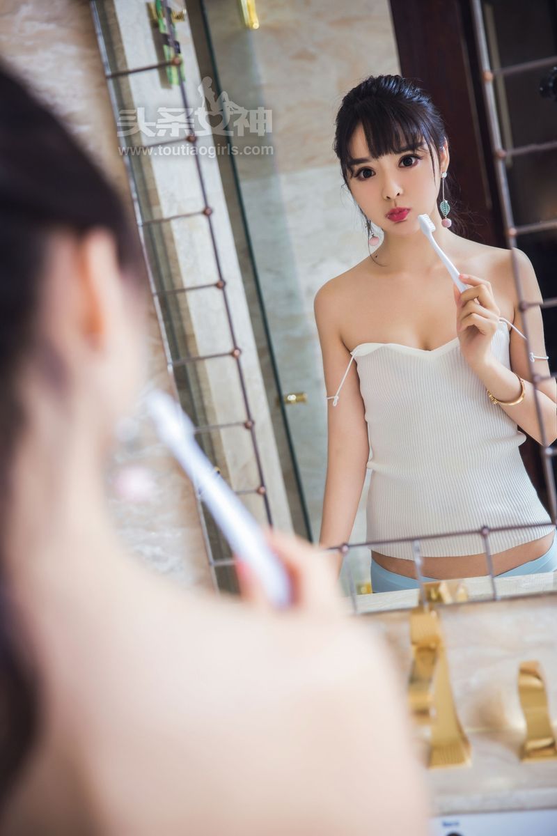治愈少女周熙妍甜美系《酸酸甜甜就是我》主题写真