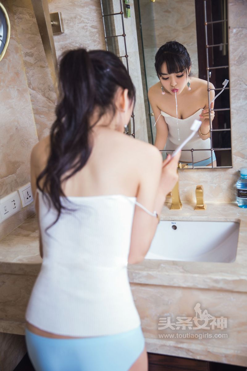 治愈少女周熙妍甜美系《酸酸甜甜就是我》主题写真