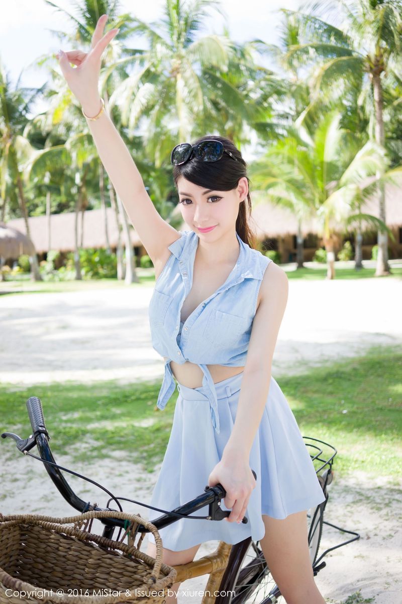 性感女神Mara酱比基尼+水手服系列薄荷岛旅拍