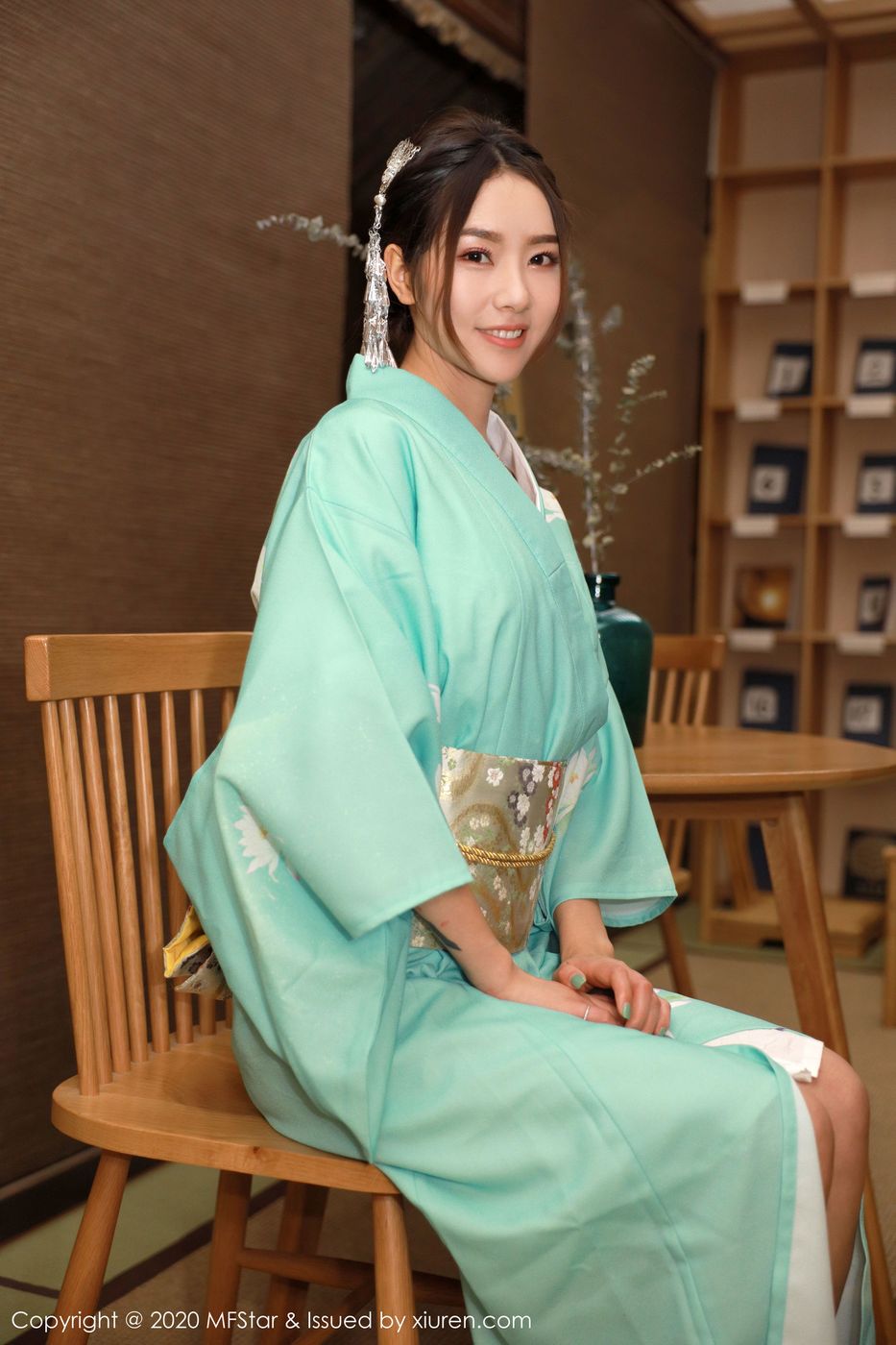 美女模特方子萱韵味和服日系场景妖娆写真