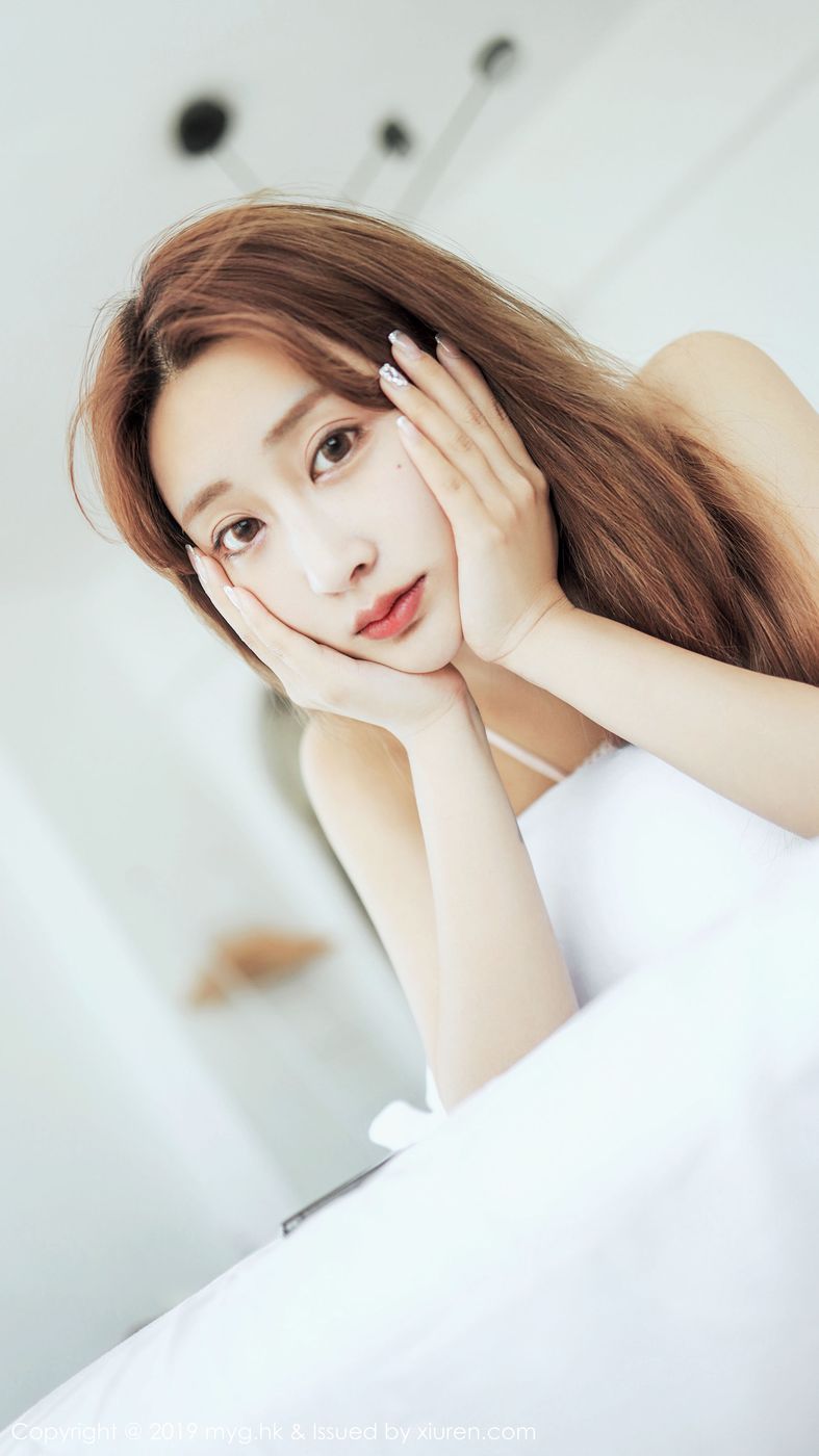 美女模特Betty林子欣半透内衣若有若无诱惑套图