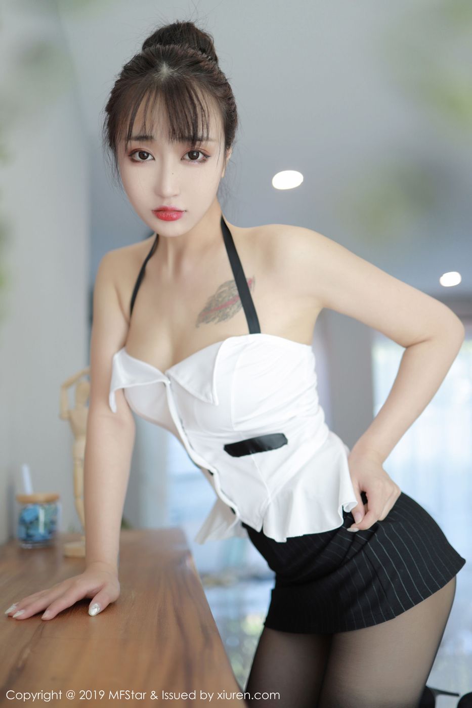 美女模特Betty林子欣黑丝美腿性感纹身泰国清迈旅拍