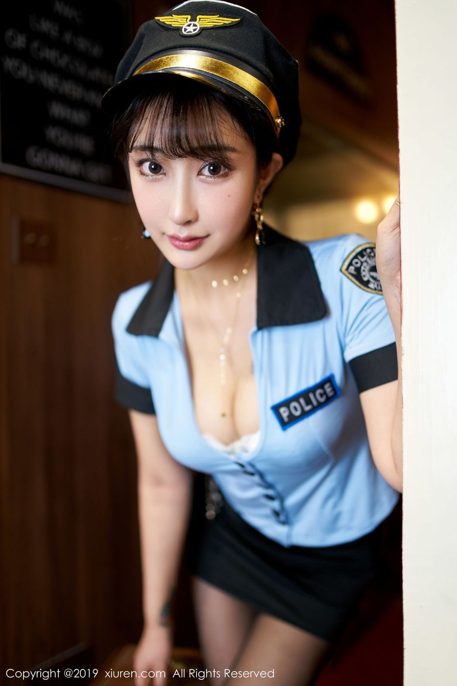 美女模特Betty林子欣警花制服系列极致诱惑写真