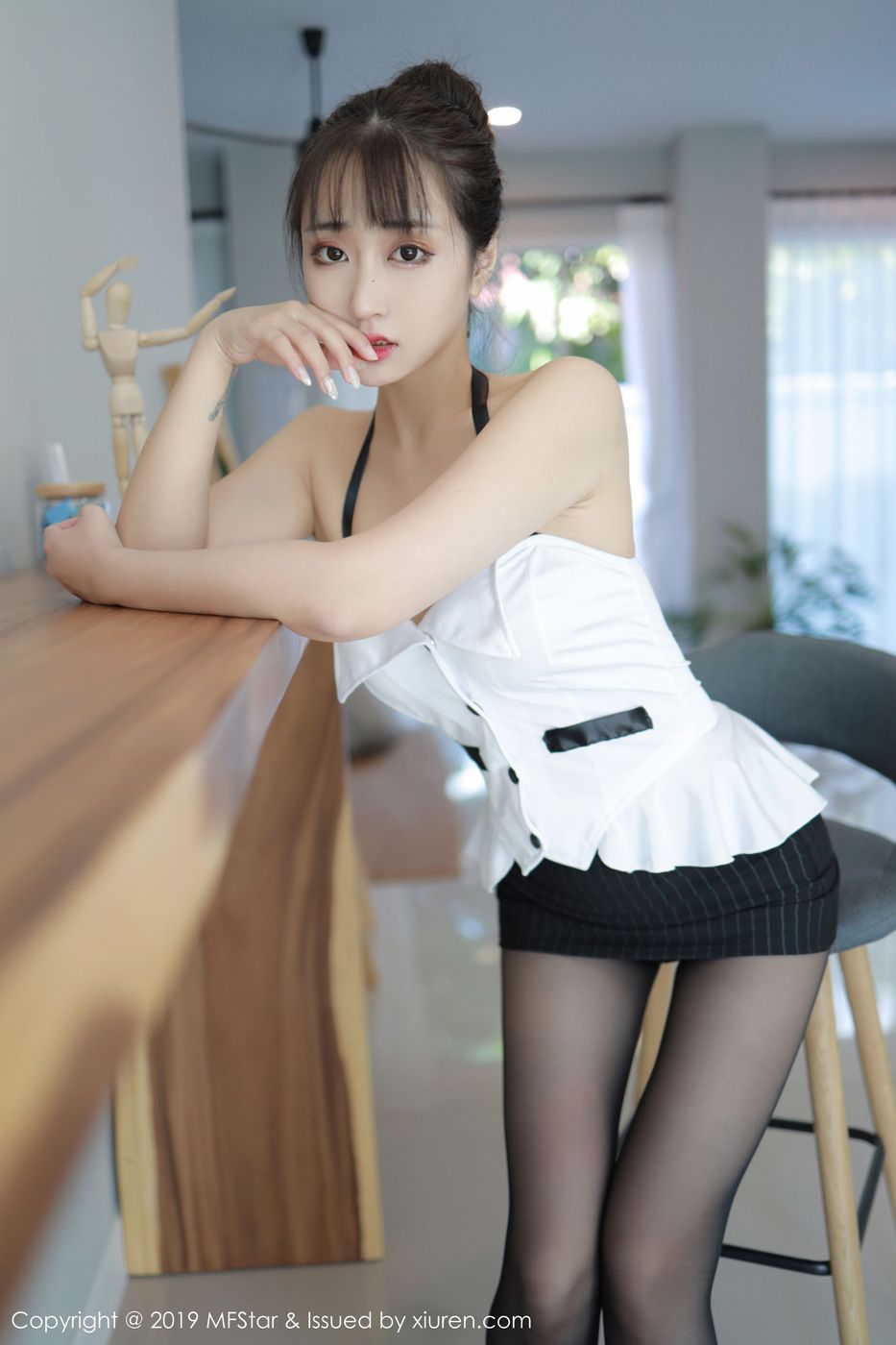 美女模特Betty林子欣黑丝美腿性感纹身泰国清迈旅拍