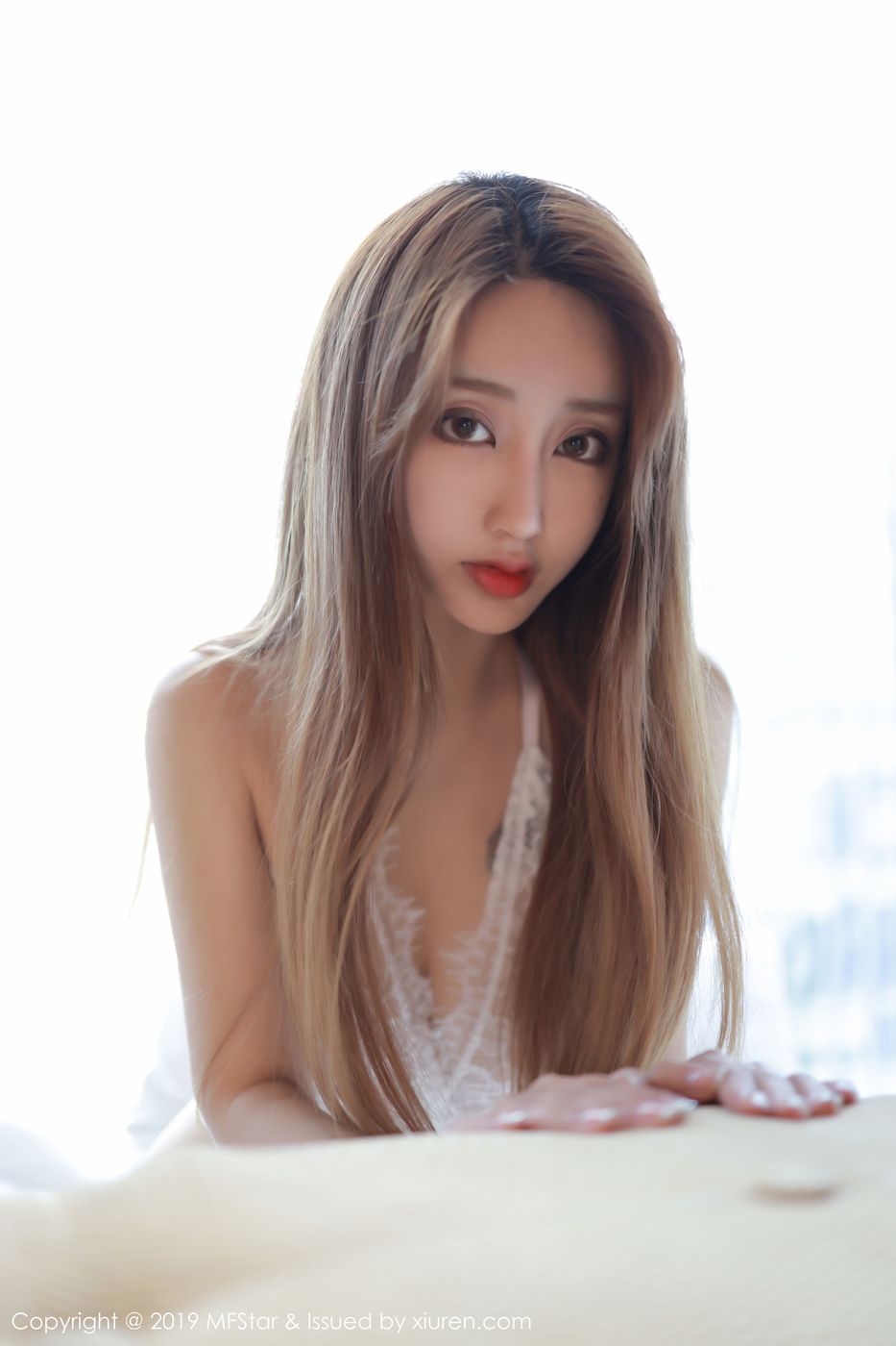 美女模特Betty林子欣真空薄透镂空内衣性感写真
