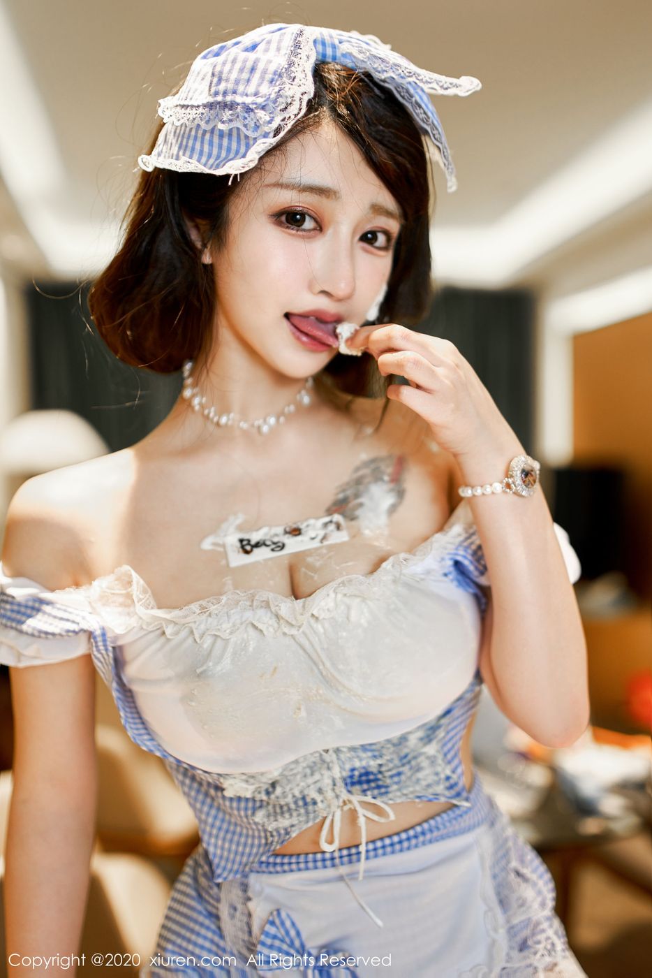 美女模特Betty林子欣蛋糕妹妹女仆装主题三亚旅拍