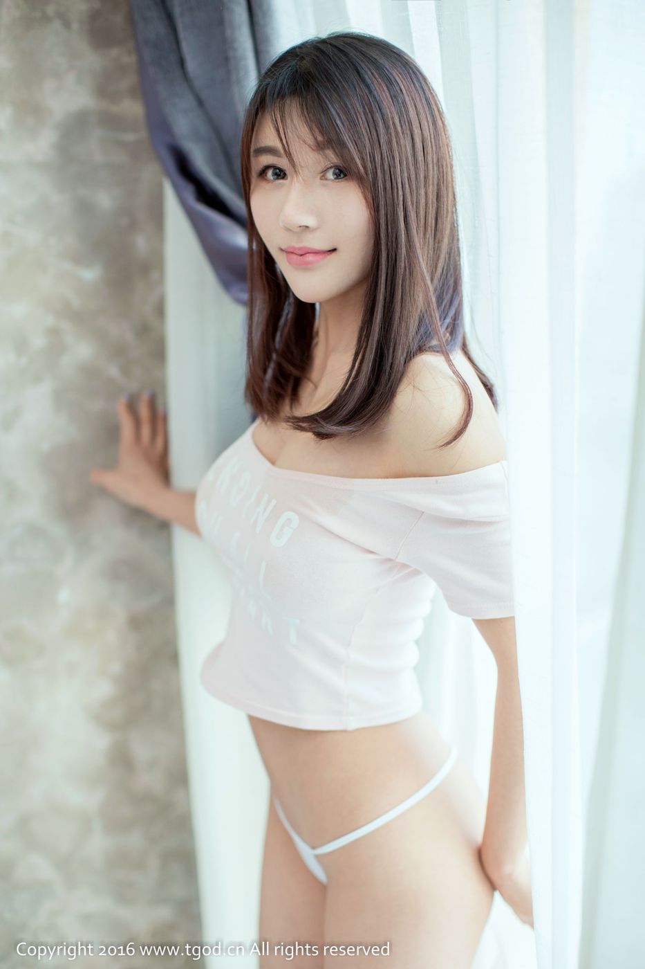 美女模特宋梓诺Bee薄纱长裙+性感内衣+浴室私房写真