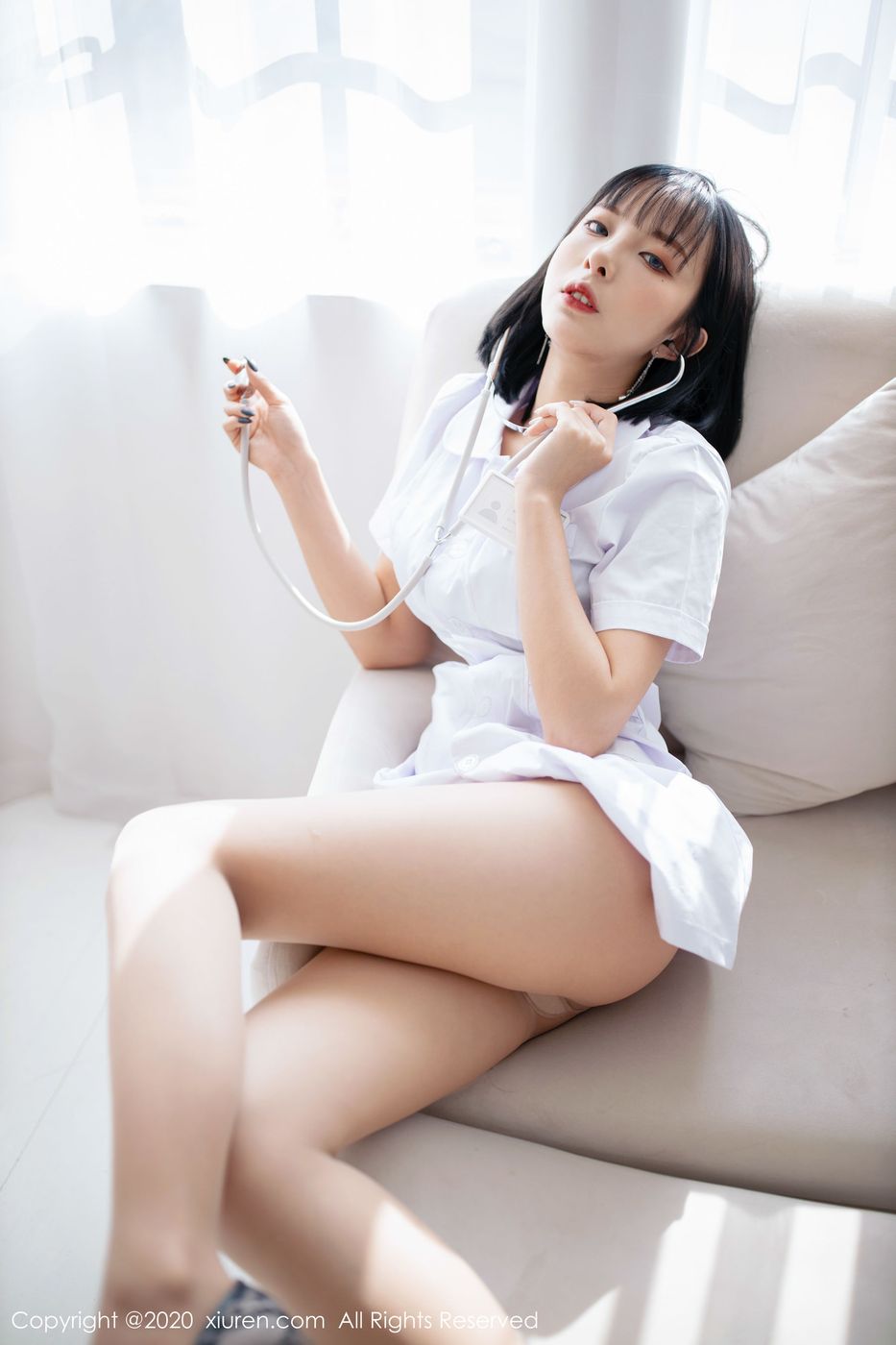 美女模特陈小喵白衣小护士无内肉丝高跟写真