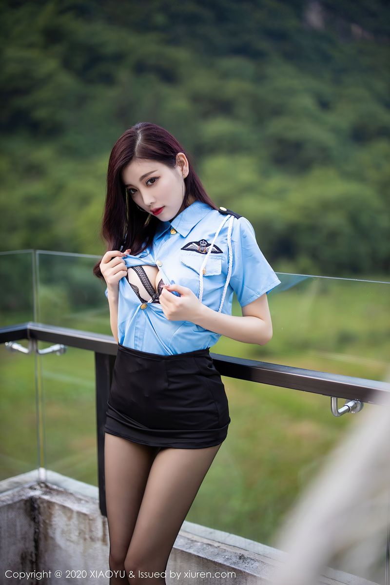 性感女神杨晨晨sugar - 黑丝美腿警花制服阳朔旅拍
