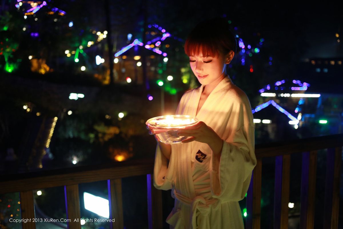 萝莉女神toro羽住腹黑贫乳腰窝美臀私房性感写真