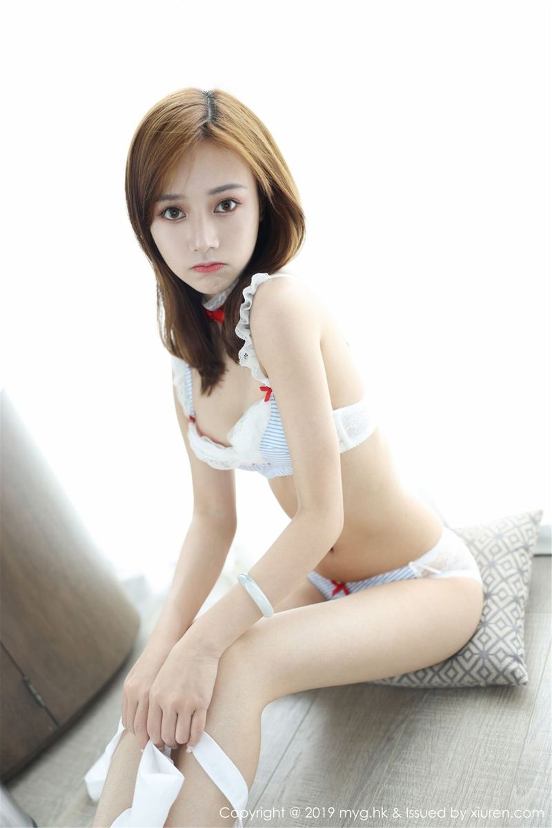 美女模特羽住real性感比基尼与女仆系列越南旅拍