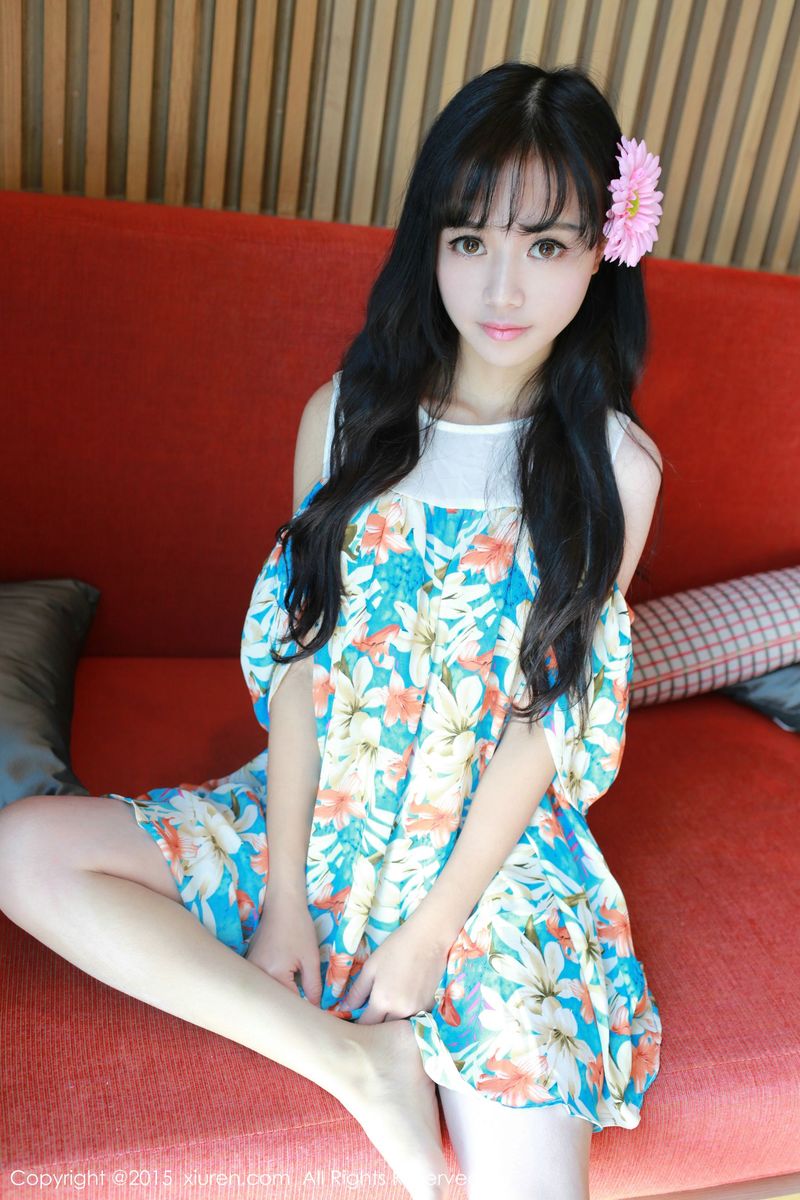 美女模特toro羽住绿色女仆制服系列泰国曼谷旅拍
