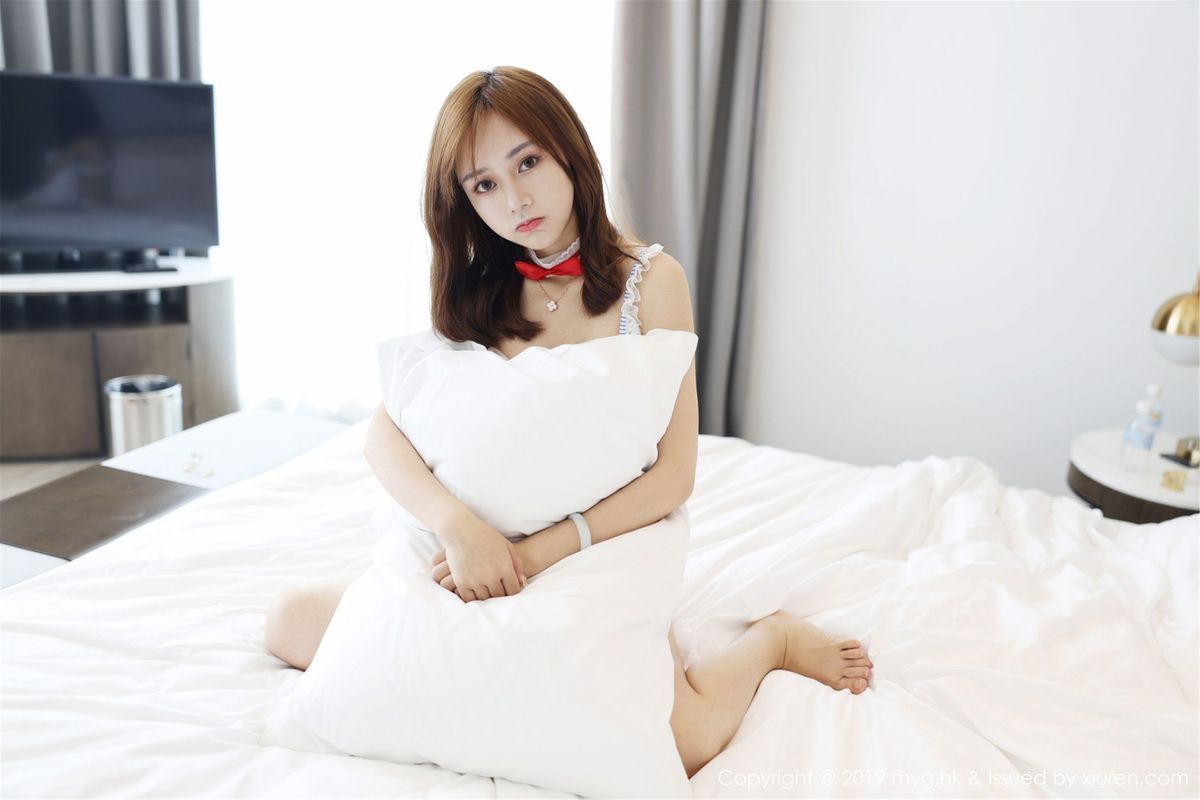 美女模特羽住real性感比基尼与女仆系列越南旅拍