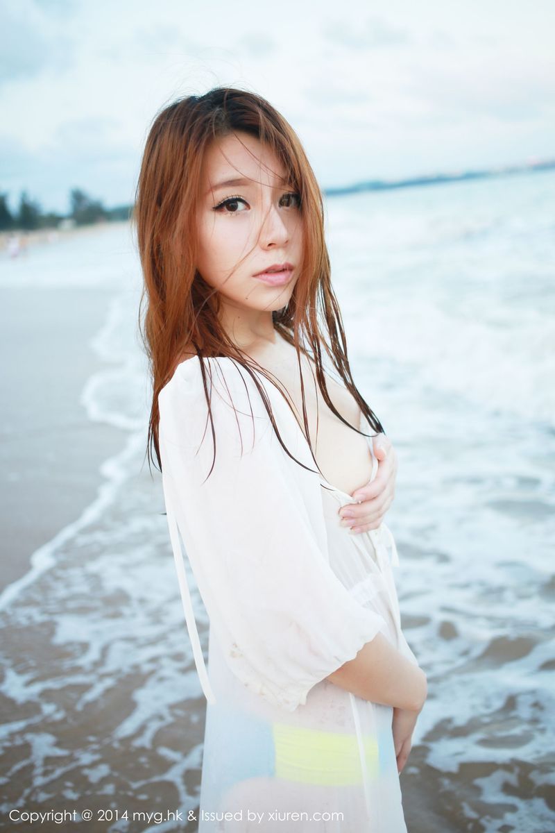 美女模特vetiver嘉宝贝儿海边沙滩+比基尼三亚旅拍
