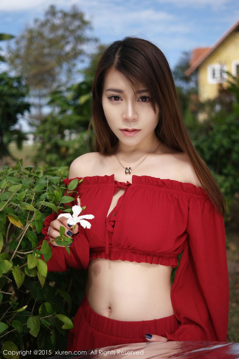 美女模特vetiver嘉宝贝儿抹胸长裙系列泰国旅拍