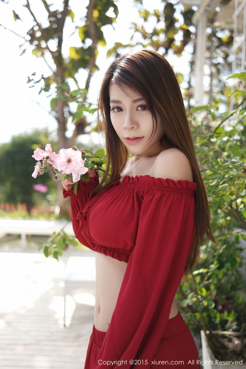 美女模特vetiver嘉宝贝儿抹胸长裙系列泰国旅拍