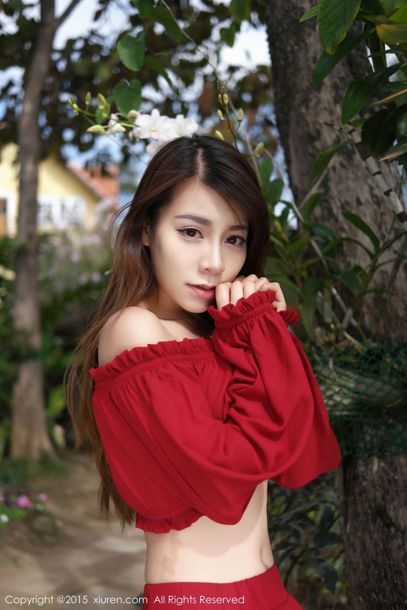 美女模特vetiver嘉宝贝儿抹胸长裙系列泰国旅拍