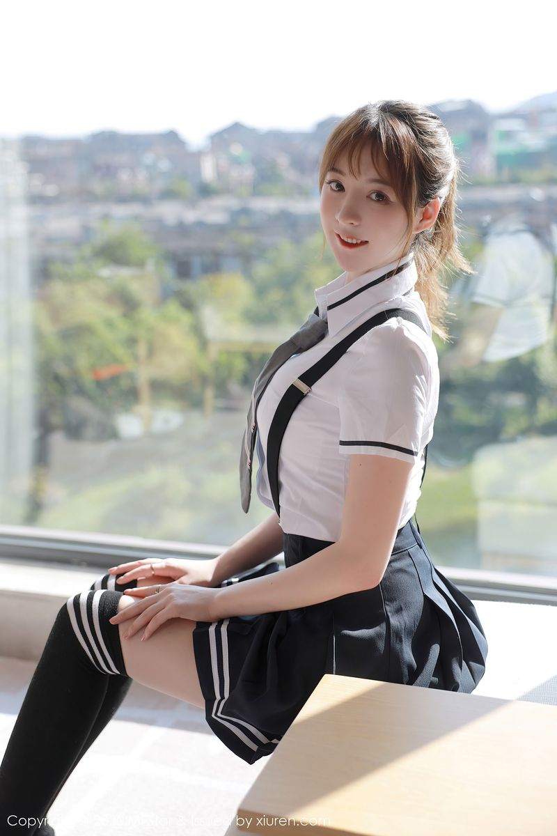 美女模特yoo优优 - 学院风校服清纯系列四川旅拍