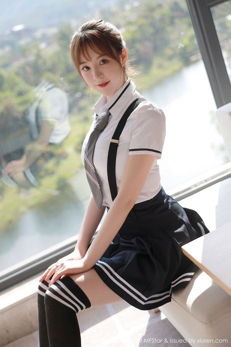 美女模特yoo优优 - 学院风校服清纯系列四川旅拍