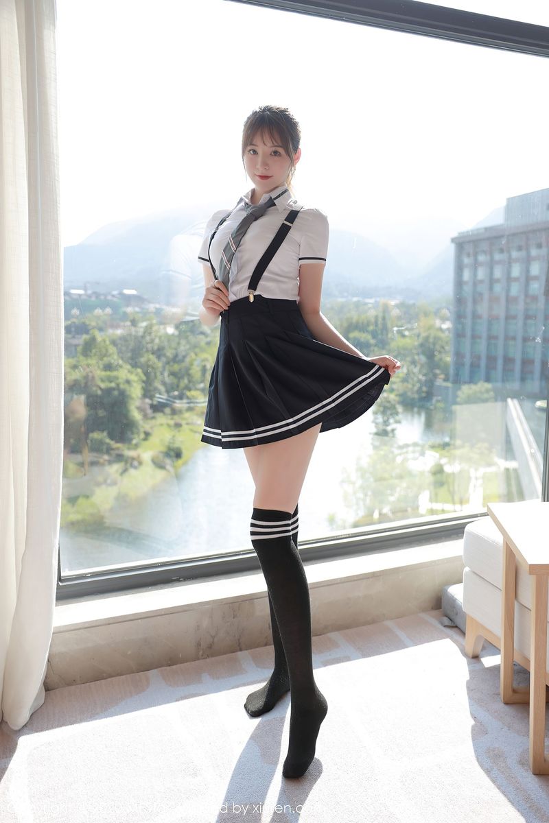 美女模特yoo优优 - 学院风校服清纯系列四川旅拍