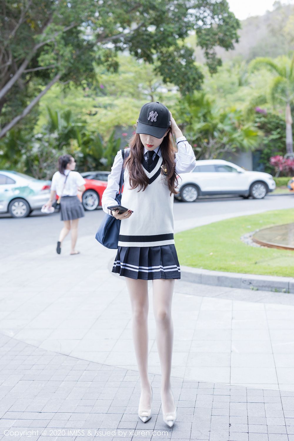 美女模特杨紫嫣Cynthia丝袜美腿清纯装扮酒店剧情写真