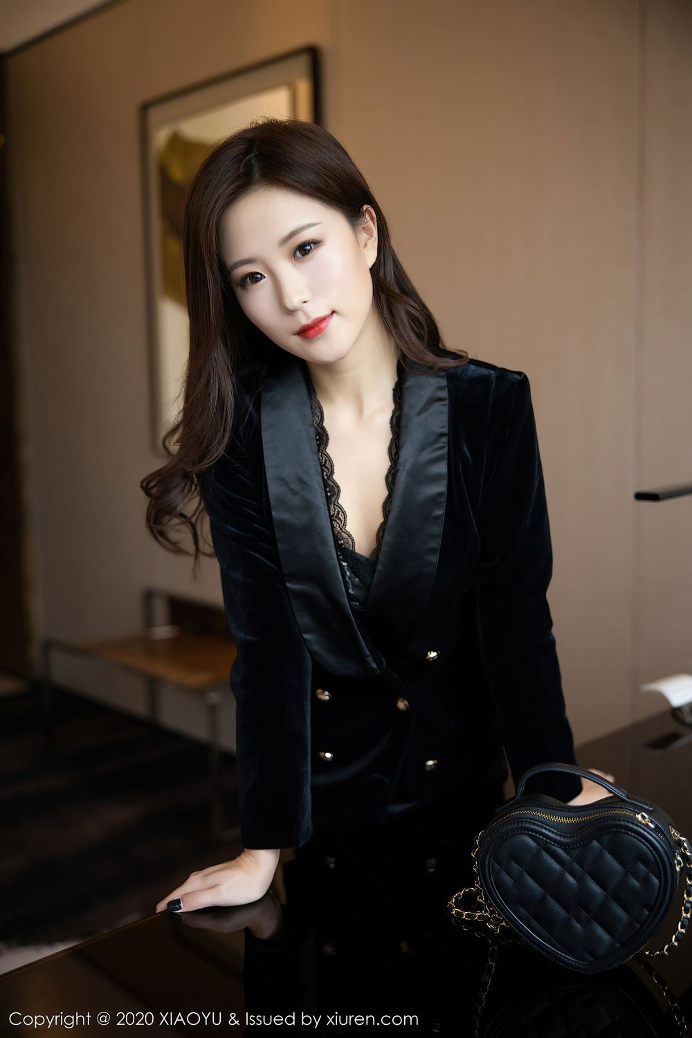 美女模特杨紫嫣Cynthia都市风格黑丝装扮性感写真