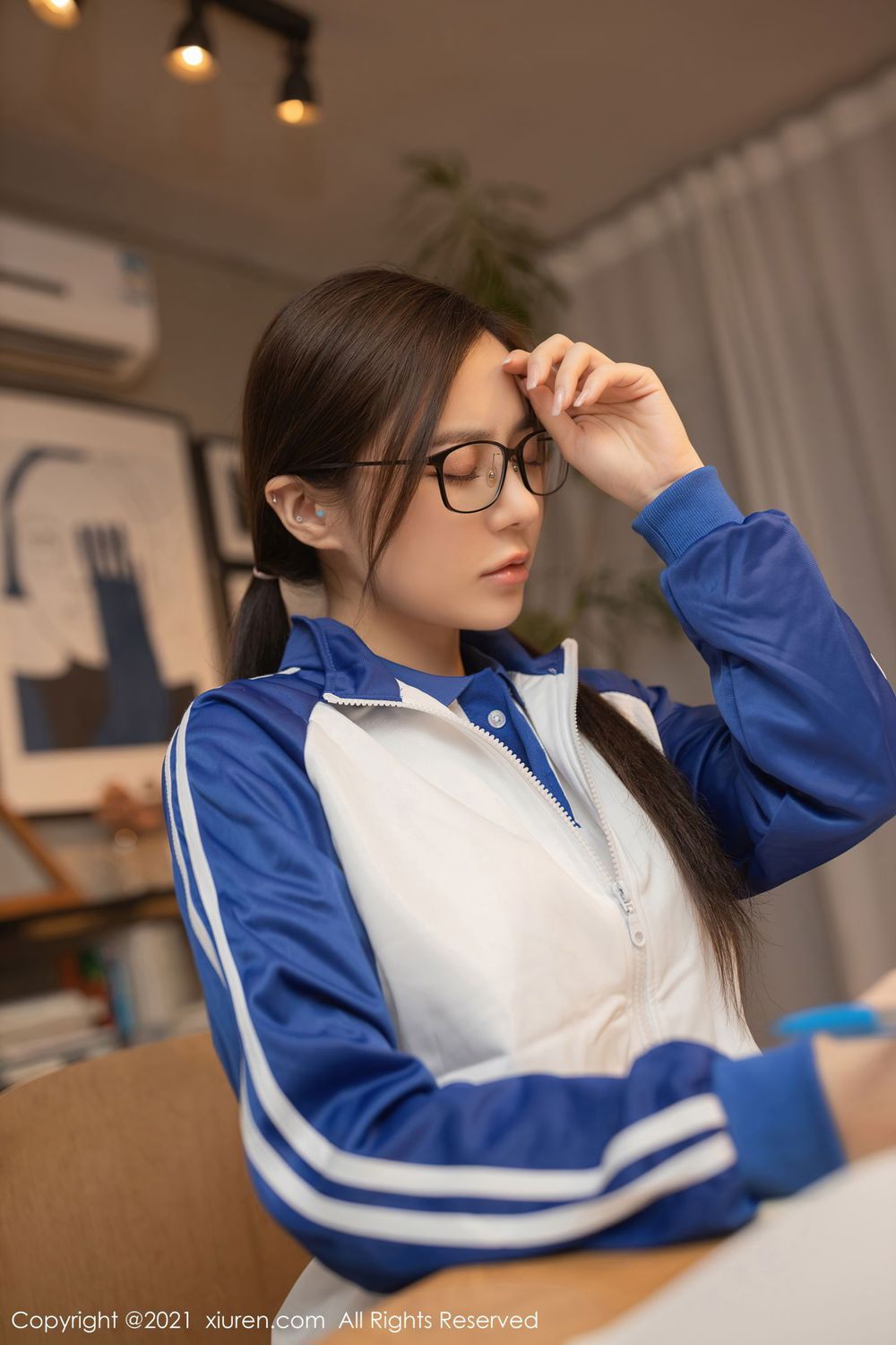 美女模特鱼子酱Fish留学生备考主题性感写真